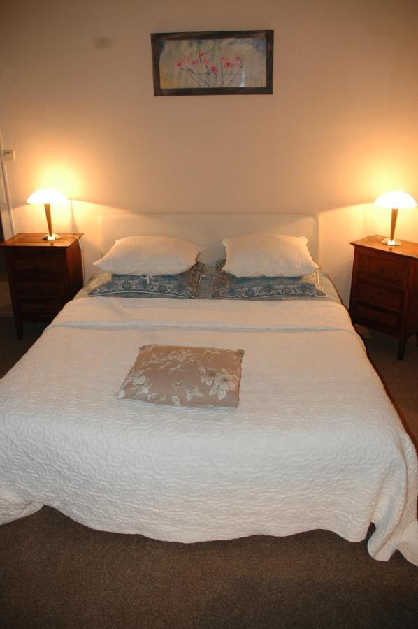 Bed and Breakfast Domaine De La Queyssie Saussignac Esterno foto