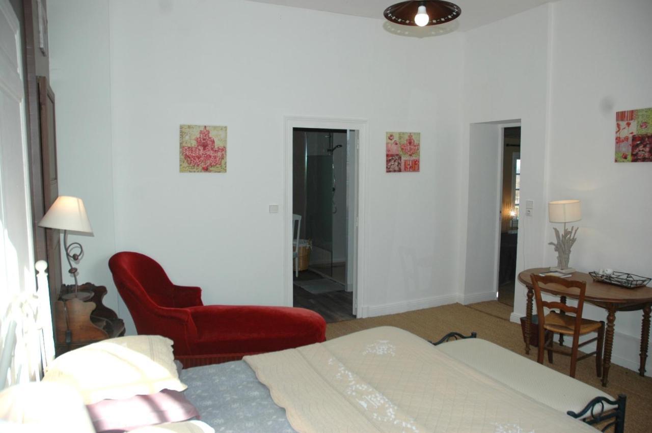 Bed and Breakfast Domaine De La Queyssie Saussignac Esterno foto