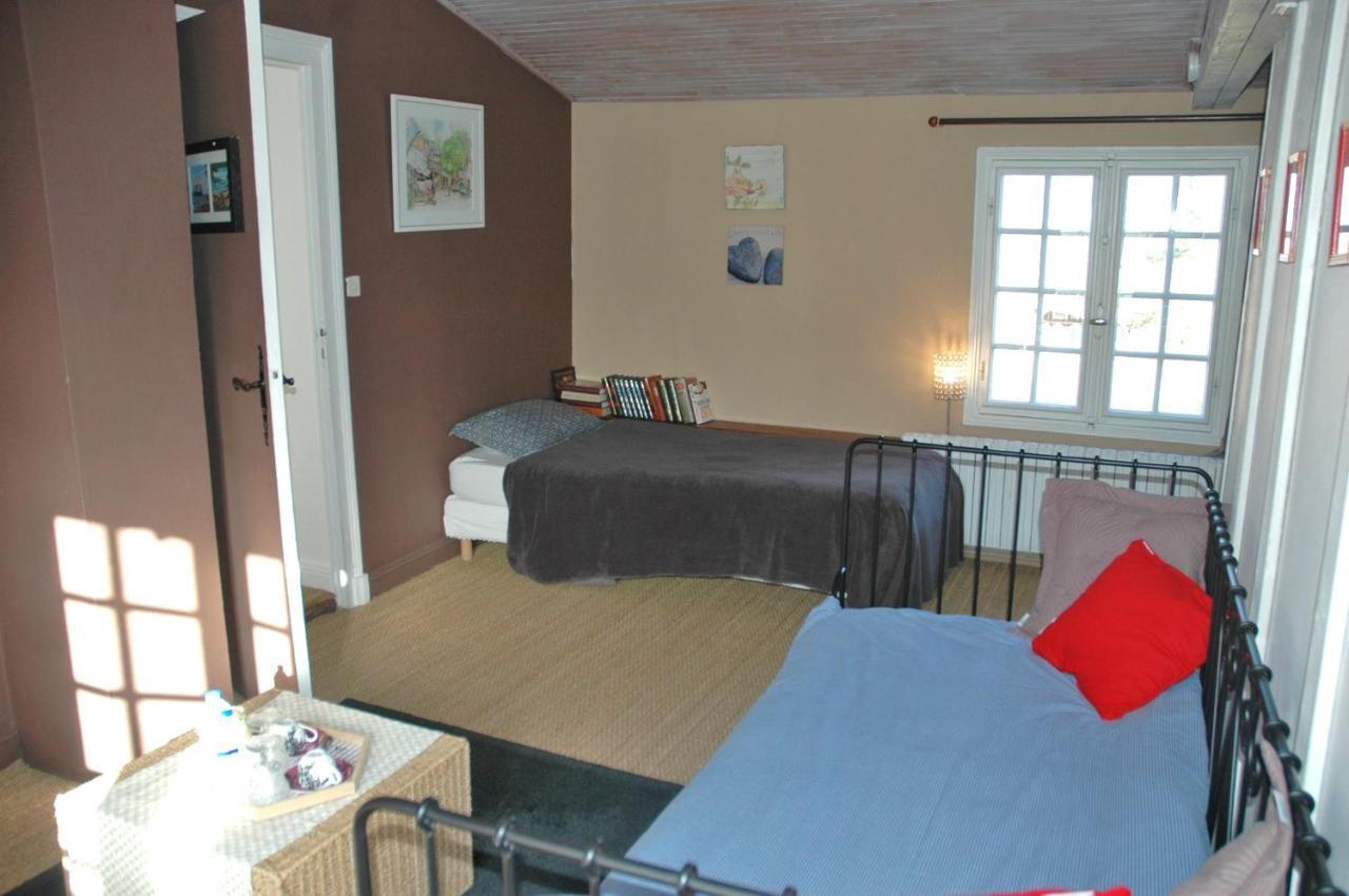 Bed and Breakfast Domaine De La Queyssie Saussignac Esterno foto