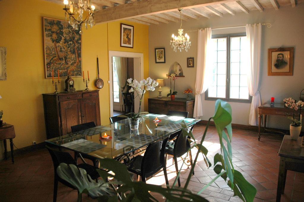 Bed and Breakfast Domaine De La Queyssie Saussignac Esterno foto