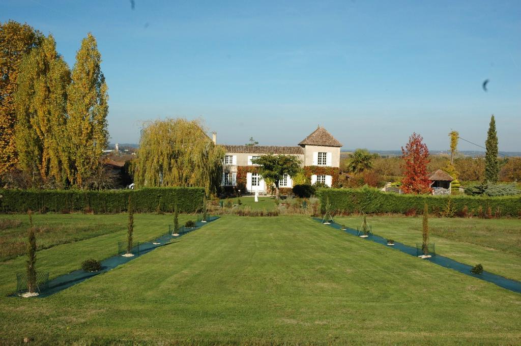 Bed and Breakfast Domaine De La Queyssie Saussignac Esterno foto